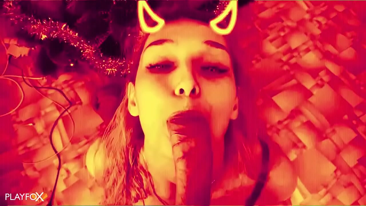 Diabla hottie estas tre bone fikita kaj akiras spermon sur sian pugon