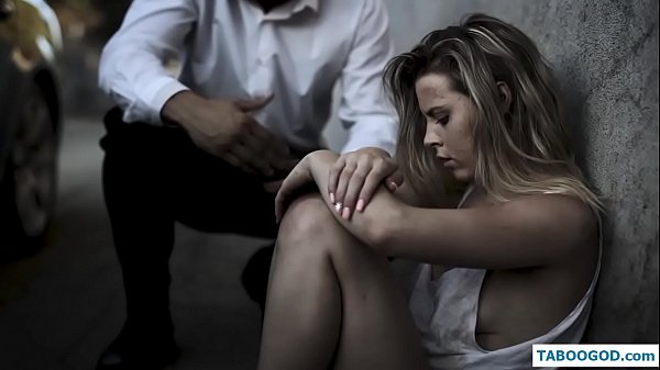 Kinky rakontoj: senhejma adoleskulino